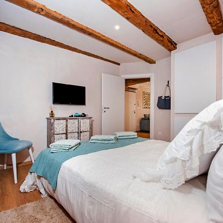 Apartments Casa De Amicis Rovinj Cameră foto